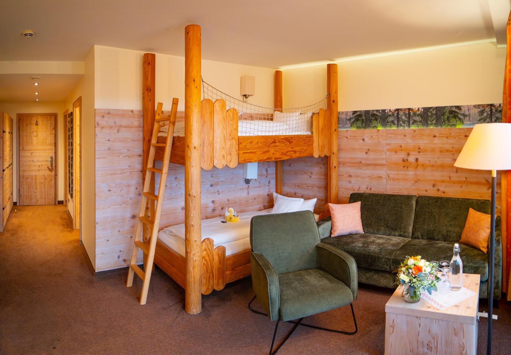 Berghotel Mummelsee ゼーバハ エクステリア 写真